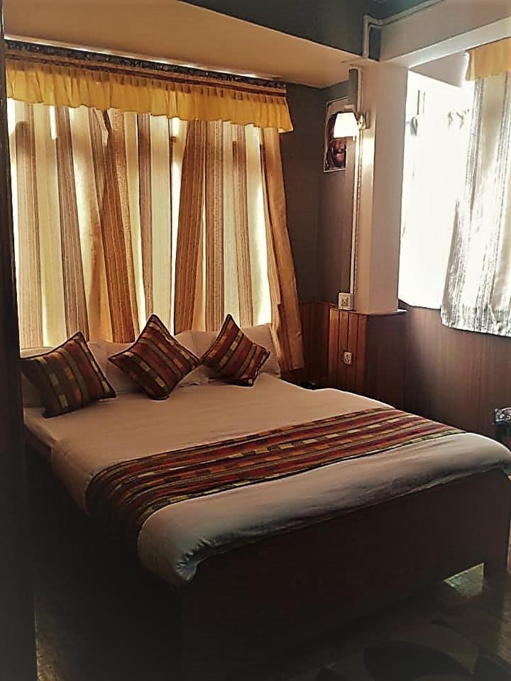 M3 Residency Hotel Гангток Екстериор снимка